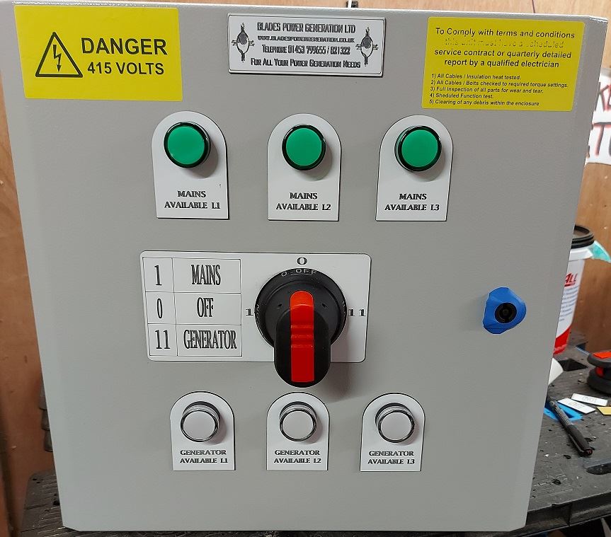 https://www.bladespowergeneration.co.uk/content/images/thumbs/0003376_manual-transfer-100-amp-abb-3-phase-n.jpeg